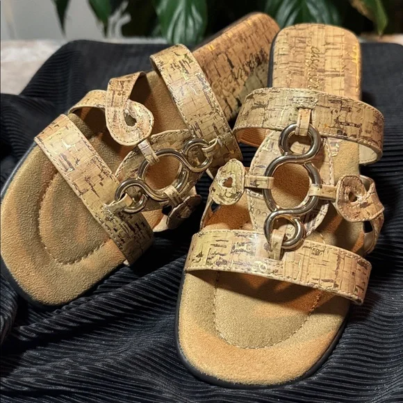 Easy Street Slip-On Torrid Sandal - Women's 8N - Picture 8 of 10